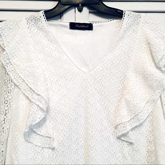 NWOT Simple Flavor White Ruffle Lace Poet Blouse M - Picture 3 of 15